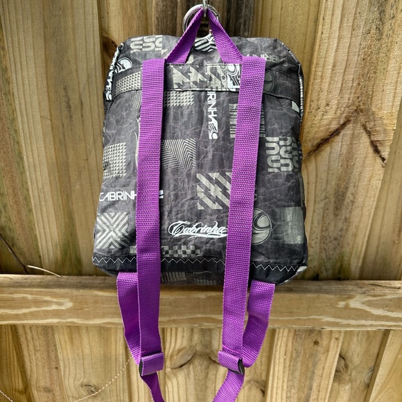 Soflo Riders backpack made with repurposed kite - Picture 5 of 6